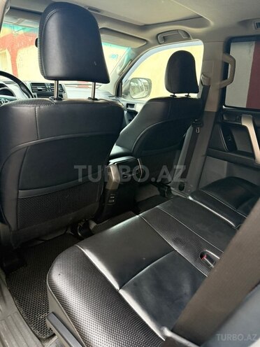Toyota Land Cruiser Prado-10