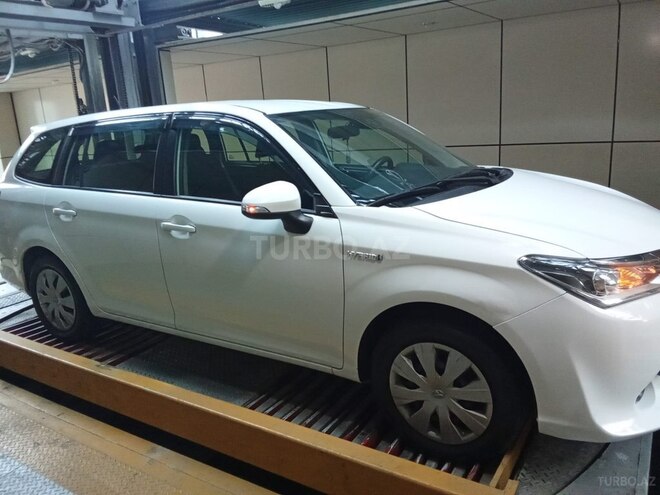 Toyota Corolla Fielder 2016, 300,000 km - 1.5 l - Bakı