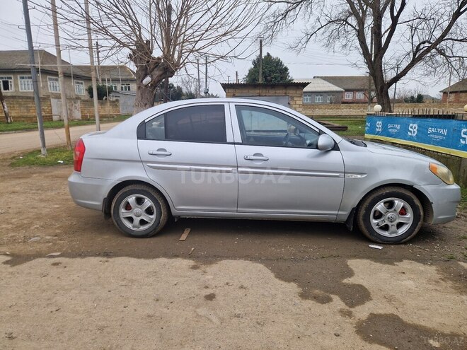 Hyundai Accent 2006, 299,000 km - 1.6 l - Masallı