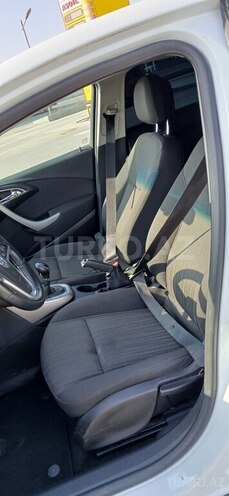 Opel Astra 2011, 488,820 km - 1.4 l - Sumqayıt