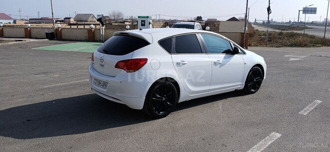 Opel Astra 2011, 488,820 km - 1.4 l - Sumqayıt