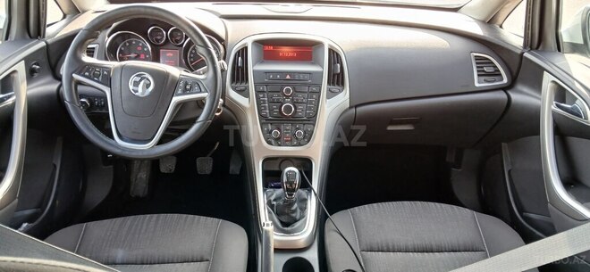 Opel Astra 2011, 488,820 km - 1.4 l - Sumqayıt