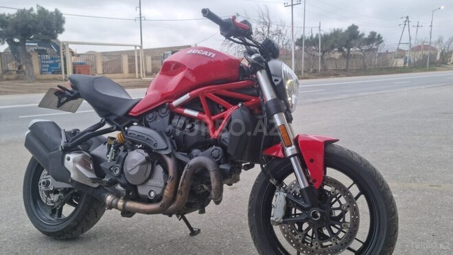 Ducati Monster 821 Stealth-5