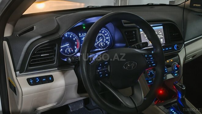Hyundai Elantra 2019, 88,000 km - 2.0 l - Bakı