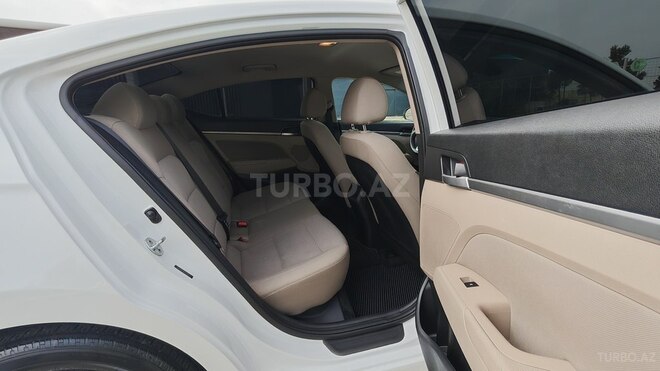 Hyundai Elantra 2019, 88,000 km - 2.0 l - Bakı