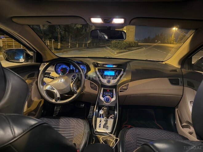 Hyundai Elantra 2011, 269,000 km - 1.6 l - Şirvan