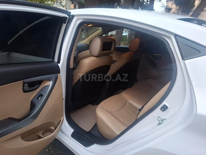 Hyundai Elantra 2013, 238,000 km - 1.6 l - Bakı