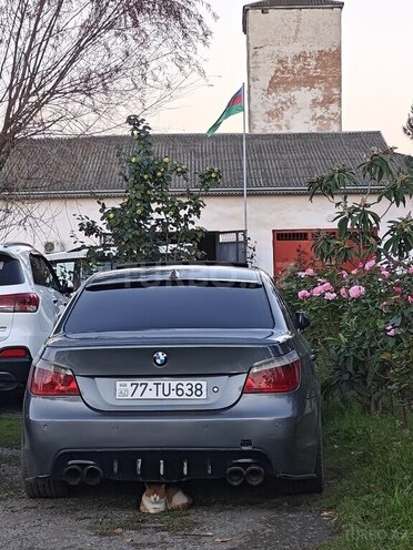BMW 530-11