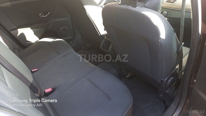 Renault Megane-7