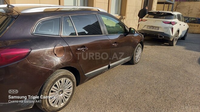 Renault Megane-6