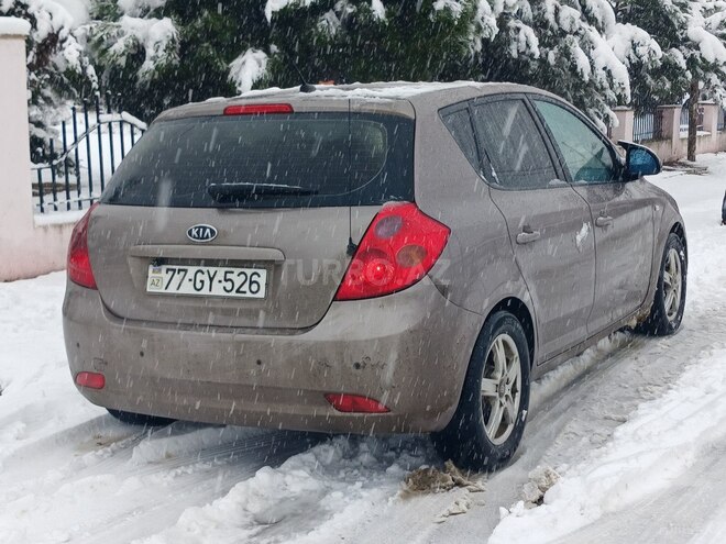 Kia Ceed 2007, 345,000 km - 1.6 л - İmişli