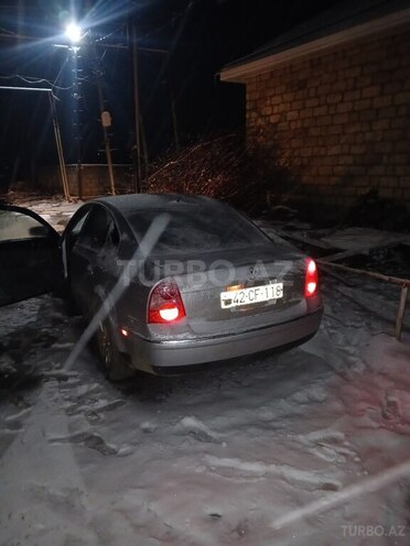 Volkswagen Passat 2001, 287,885 km - 1.8 l - Qusar