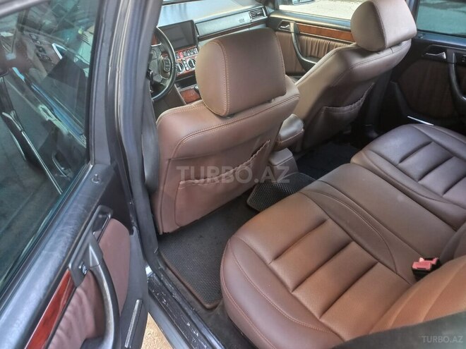Mercedes E 250 1995, 591,520 km - 2.5 l - Gəncə