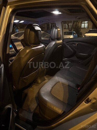 Hyundai ix35 2013, 81,000 km - 2.0 л - Bakı
