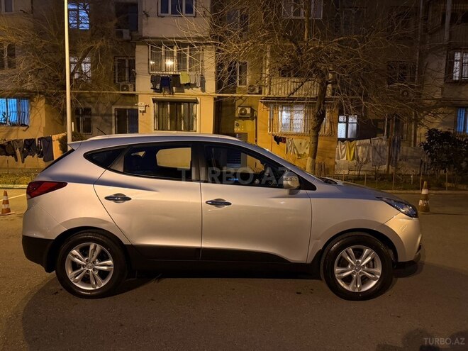 Hyundai ix35 2013, 81,000 km - 2.0 л - Bakı