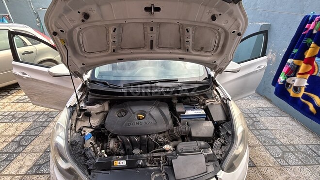 Hyundai Elantra 2013, 141,000 km - 1.8 l - Bakı