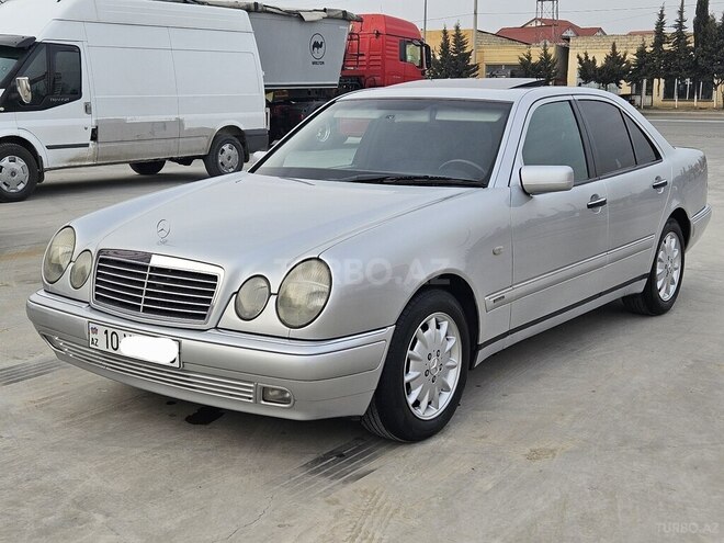 Mercedes E 240 1998, 286,500 km - 2.4 l - Sabirabad