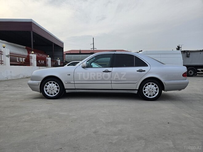Mercedes E 240 1998, 286,500 km - 2.4 l - Sabirabad
