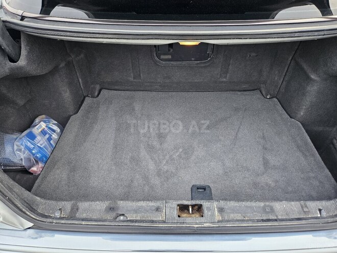 Mercedes E 240 1998, 286,500 km - 2.4 l - Sabirabad