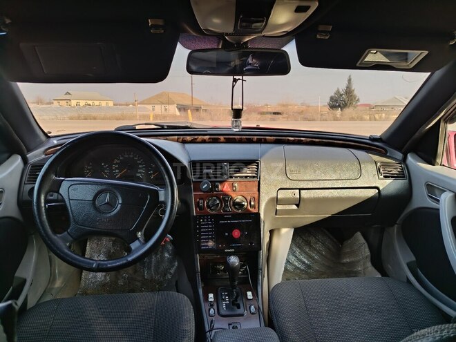 Mercedes C 220 1997, 89,000 km - 2.2 л - Salyan