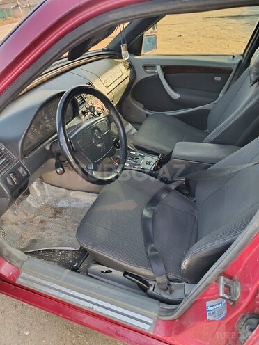 Mercedes C 220 1997, 89,000 km - 2.2 л - Salyan