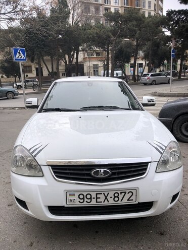 LADA (VAZ) Priora-1