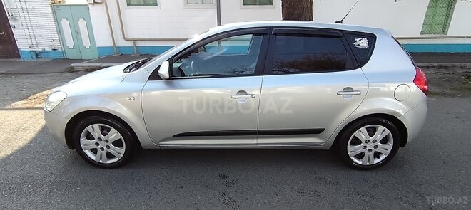 Kia Ceed-2