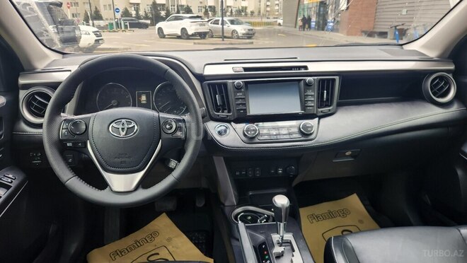 Toyota RAV4-5
