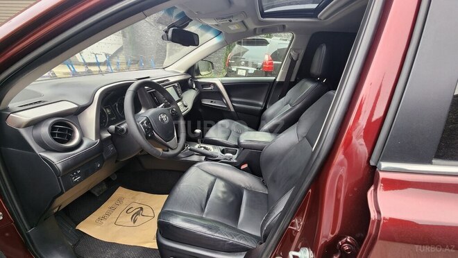 Toyota RAV4-6