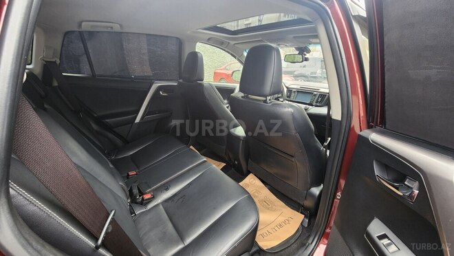 Toyota RAV4-8