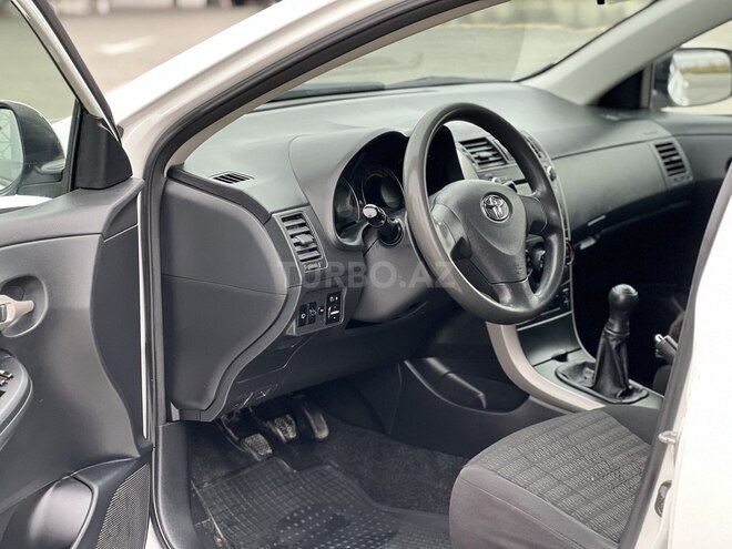 Toyota Corolla 2007, 300,000 km - 1.4 l - Bakı