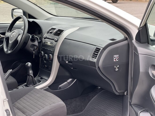 Toyota Corolla 2007, 300,000 km - 1.4 l - Bakı