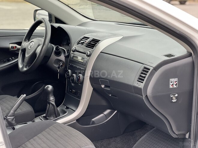 Toyota Corolla 2007, 300,000 km - 1.4 l - Bakı
