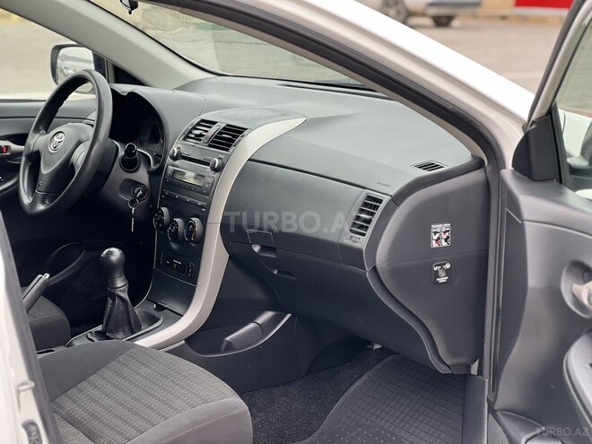 Toyota Corolla 2007, 300,000 km - 1.4 l - Bakı
