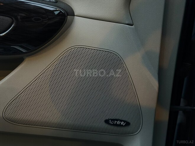 Kia Carnival-14