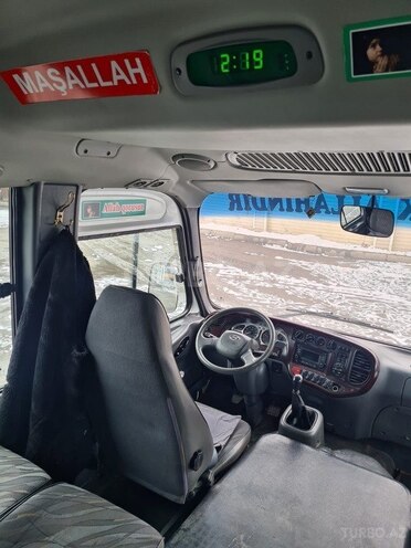 Hyundai County-4