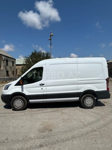 Ford Transit-7