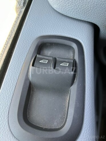 Ford Transit-18