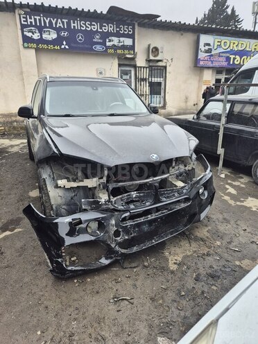 BMW X5 2014, 250,000 km - 3.0 l - Babək