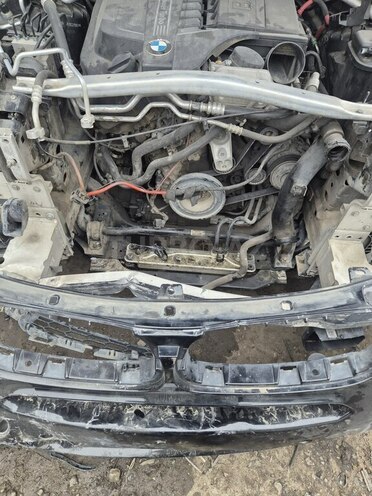 BMW X5 2014, 250,000 km - 3.0 l - Babək