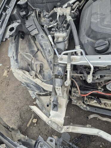 BMW X5 2014, 250,000 km - 3.0 l - Babək
