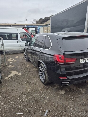 BMW X5 2014, 250,000 km - 3.0 l - Babək