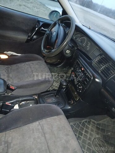 Opel Vectra 2000, 300,000 km - 1.8 l - Quba