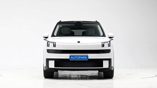 Lynk & Co 900-2
