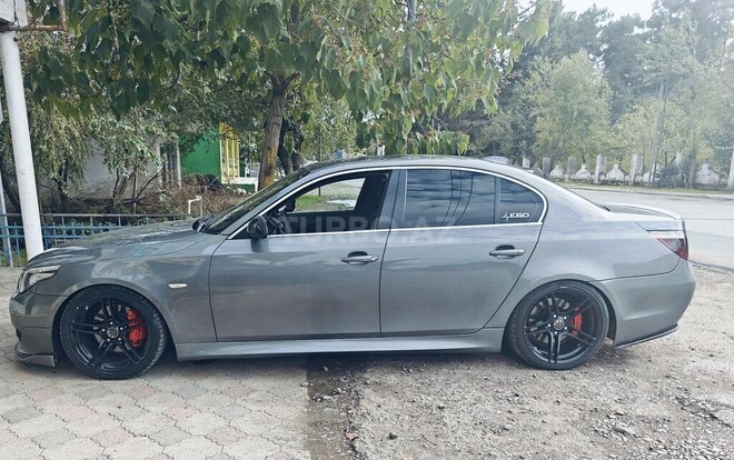 BMW 530-12