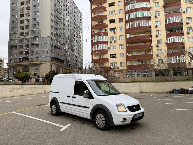 Ford Transit Connect-10