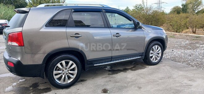 Kia Sorento 2011, 215,000 km - 2.0 l - Göyçay