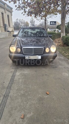 Mercedes E 220 1999, 531,478 km - 2.2 л - Sabirabad