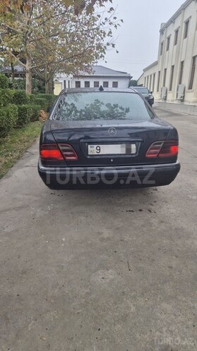 Mercedes E 220 1999, 531,478 km - 2.2 л - Sabirabad
