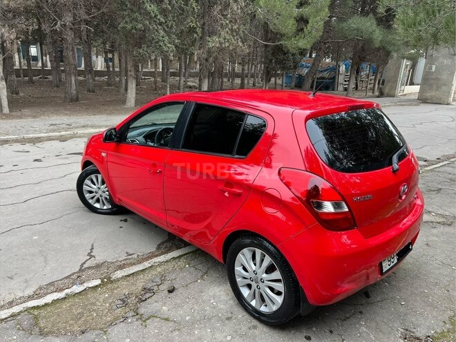 Hyundai i20-14